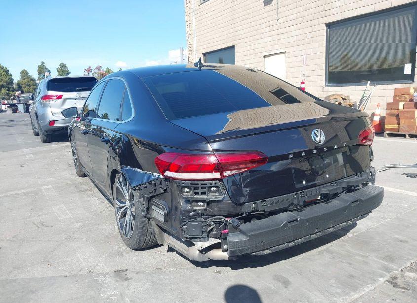 Photo 6 of 2020 Volkswagen Passat 2.0T SEL (VIN 1VWCA7A32LC003865)