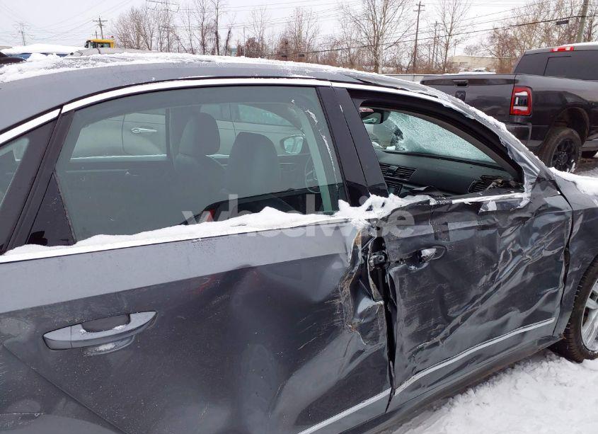 Photo 13 of 2018 Volkswagen Passat 2.0T SEL PREMIUM (VIN 1VWCA7A33JC006058)