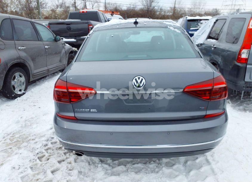 Photo 16 of 2018 Volkswagen Passat 2.0T SEL PREMIUM (VIN 1VWCA7A33JC006058)