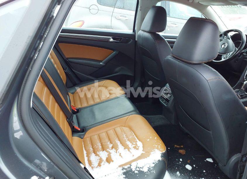 Photo 8 of 2018 Volkswagen Passat 2.0T SEL PREMIUM (VIN 1VWCA7A33JC006058)