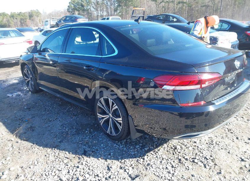 Photo 3 of 2020 Volkswagen Passat 2.0T SEL (VIN 1VWCA7A35LC012673)