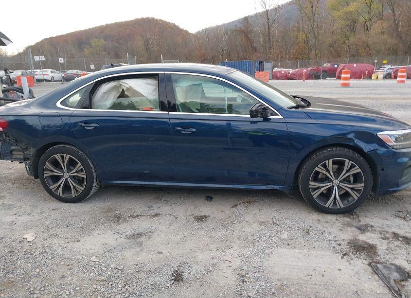 Photo 13 of 2020 Volkswagen Passat 2.0T SEL (VIN 1VWCA7A35LC020272)