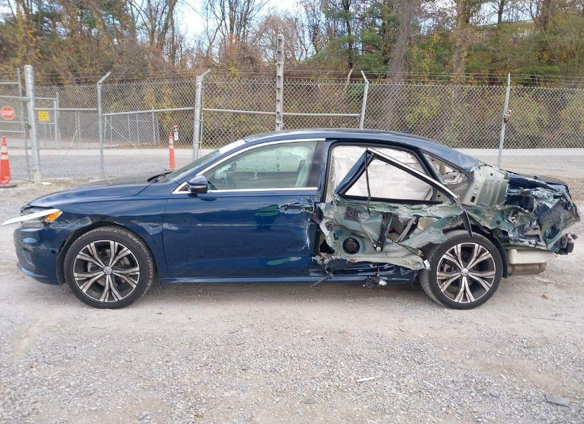 Photo 14 of 2020 Volkswagen Passat 2.0T SEL (VIN 1VWCA7A35LC020272)