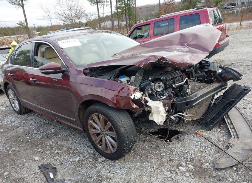 2012 Volkswagen Passat 2.5L SEL (VIN 1VWCH7A30CC044829) main photo