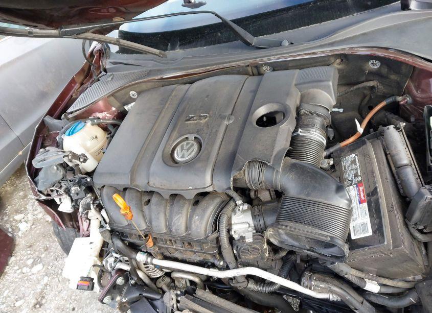 Photo 10 of 2012 Volkswagen Passat 2.5L SEL (VIN 1VWCH7A30CC044829)