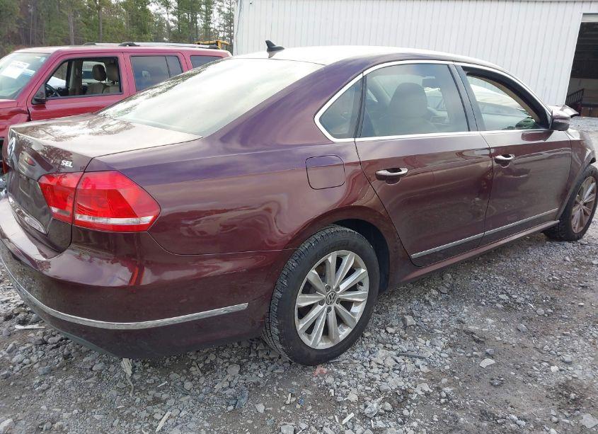 Photo 4 of 2012 Volkswagen Passat 2.5L SEL (VIN 1VWCH7A30CC044829)