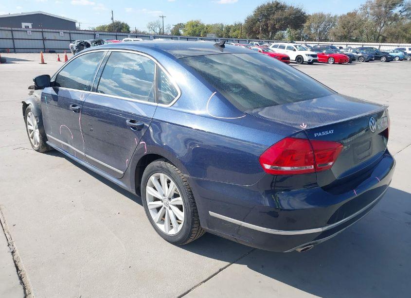 Photo 3 of 2013 Volkswagen Passat 2.5L SEL PREMIUM (VIN 1VWCH7A30DC131860)