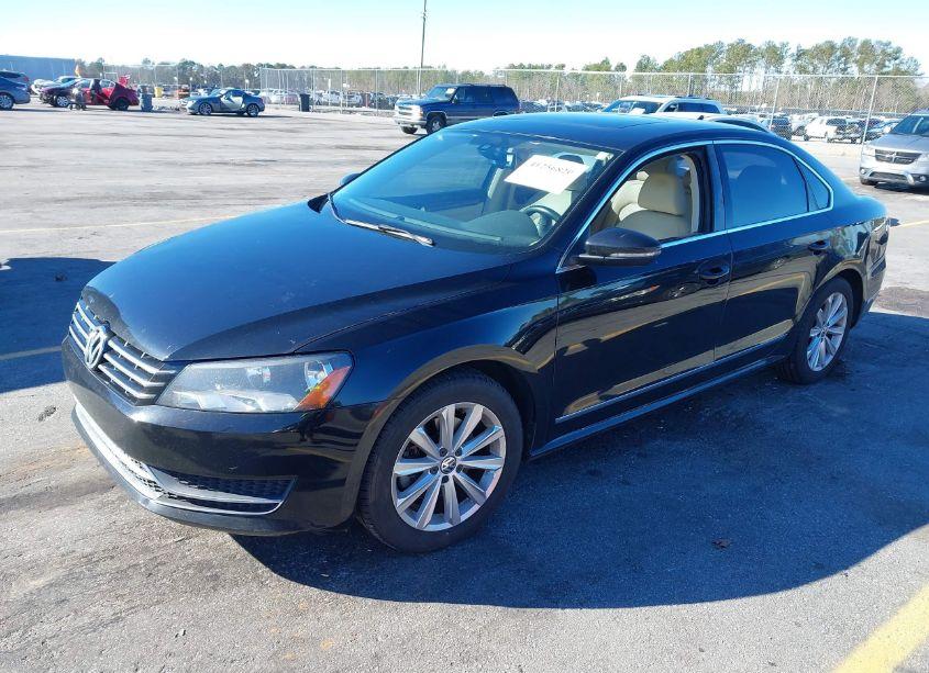 Photo 2 of 2012 Volkswagen Passat 2.5L SEL (VIN 1VWCH7A31CC026047)