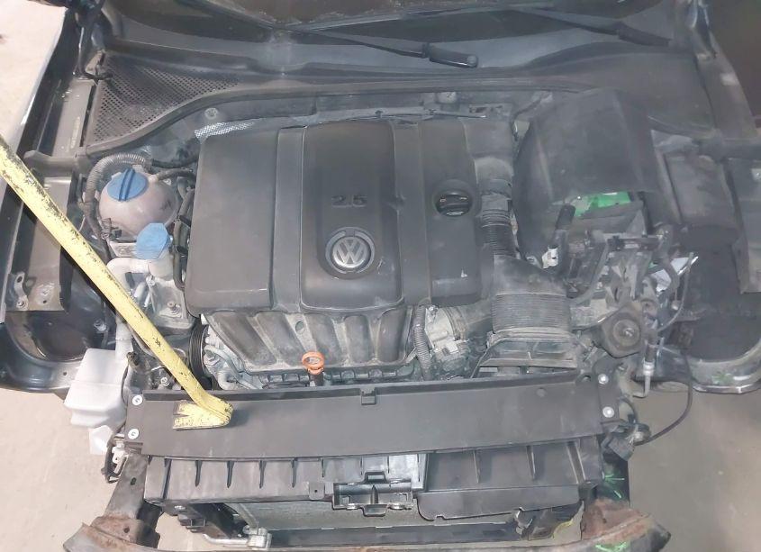 Photo 10 of 2013 Volkswagen Passat SEL (VIN 1VWCH7A31DC048681)