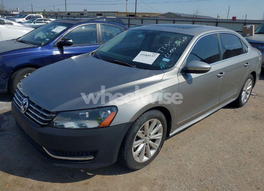 Photo 2 of 2012 Volkswagen Passat 2.5L SEL PREMIUM (VIN 1VWCH7A32CC003960)