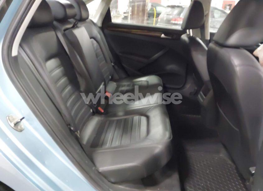 Photo 8 of 2012 Volkswagen Passat 2.5L SEL (VIN 1VWCH7A32CC058490)