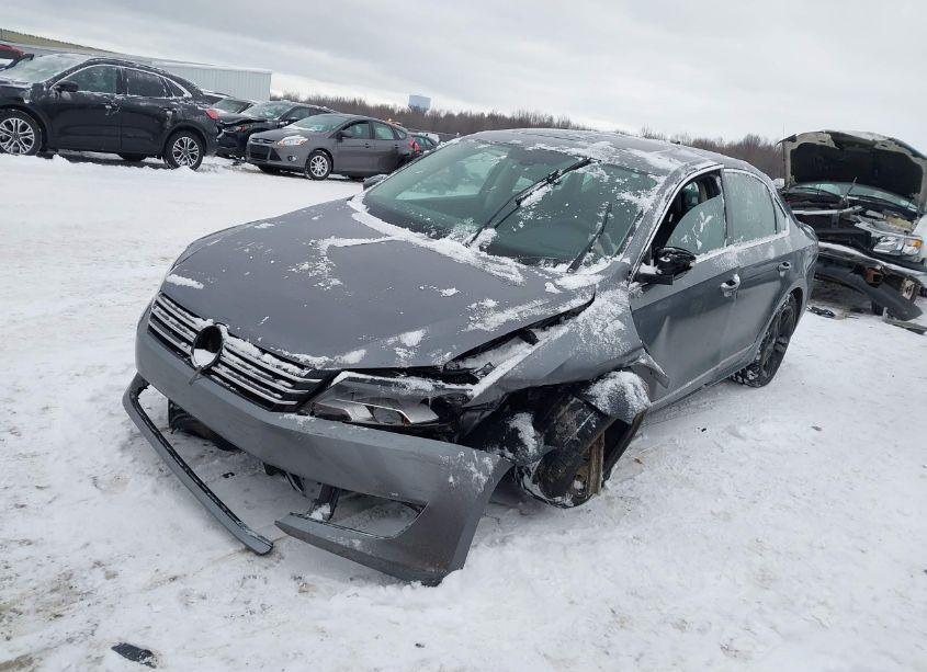 Photo 2 of 2012 Volkswagen Passat 2.5L SEL (VIN 1VWCH7A32CC074964)