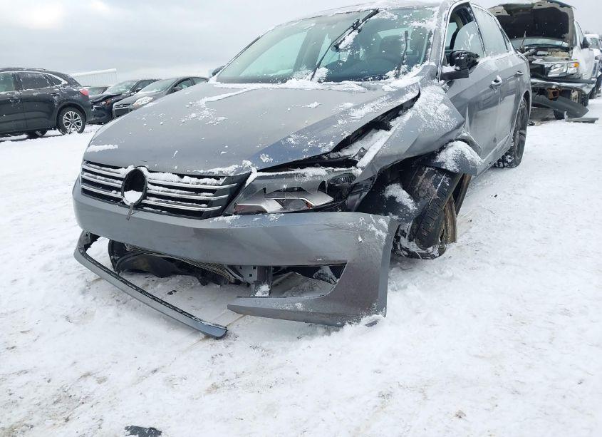 Photo 6 of 2012 Volkswagen Passat 2.5L SEL (VIN 1VWCH7A32CC074964)