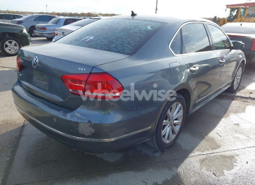 Photo 4 of 2013 Volkswagen Passat 2.5L SEL (VIN 1VWCH7A33DC005167)