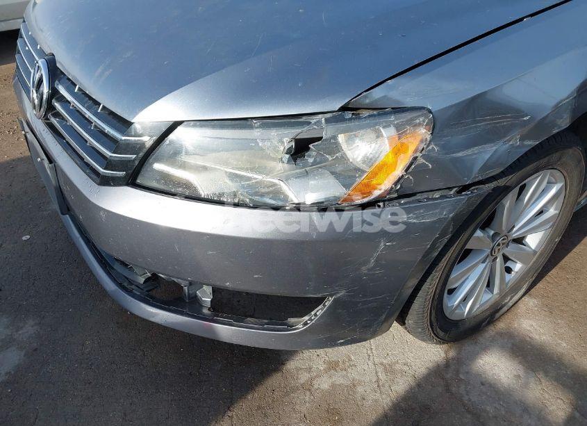 Photo 6 of 2013 Volkswagen Passat 2.5L SEL (VIN 1VWCH7A33DC005167)