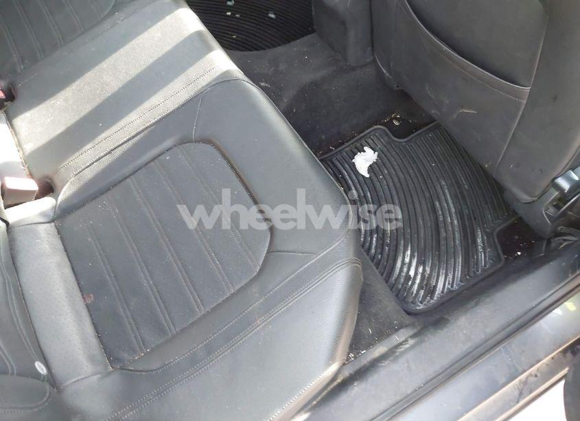 Photo 8 of 2013 Volkswagen Passat 2.5L SEL (VIN 1VWCH7A33DC005167)