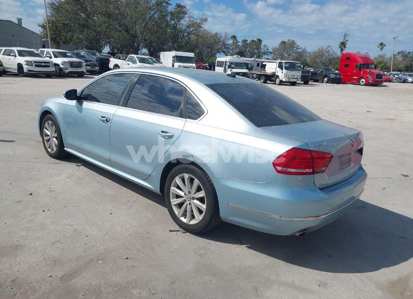 Photo 3 of 2012 Volkswagen Passat 2.5L SEL (VIN 1VWCH7A34CC044879)