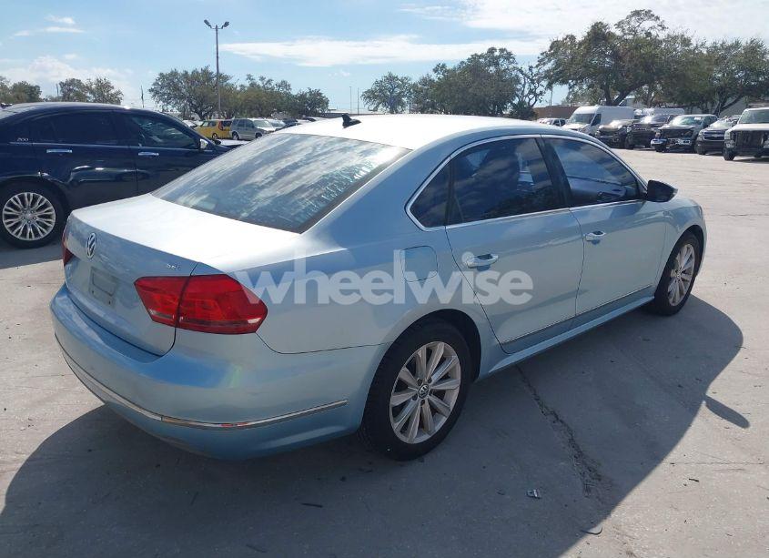 Photo 4 of 2012 Volkswagen Passat 2.5L SEL (VIN 1VWCH7A34CC044879)