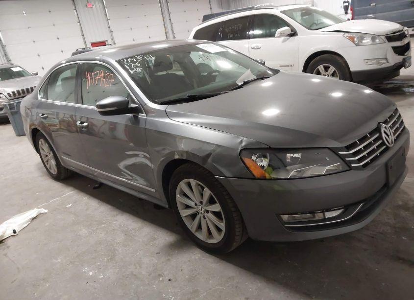 2012 Volkswagen Passat 2.5L SEL PREMIUM (VIN 1VWCH7A34CC108094) main photo