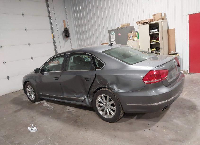 Photo 14 of 2012 Volkswagen Passat 2.5L SEL PREMIUM (VIN 1VWCH7A34CC108094)