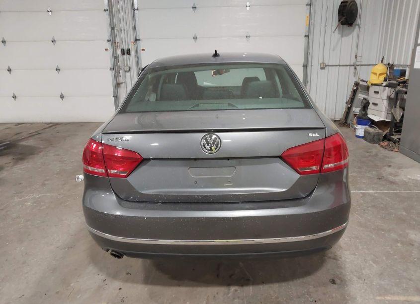 Photo 16 of 2012 Volkswagen Passat 2.5L SEL PREMIUM (VIN 1VWCH7A34CC108094)