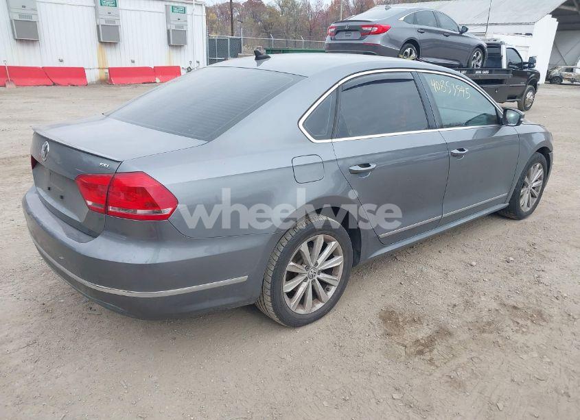 Photo 4 of 2013 Volkswagen Passat 2.5L SEL PREMIUM (VIN 1VWCH7A35DC039742)