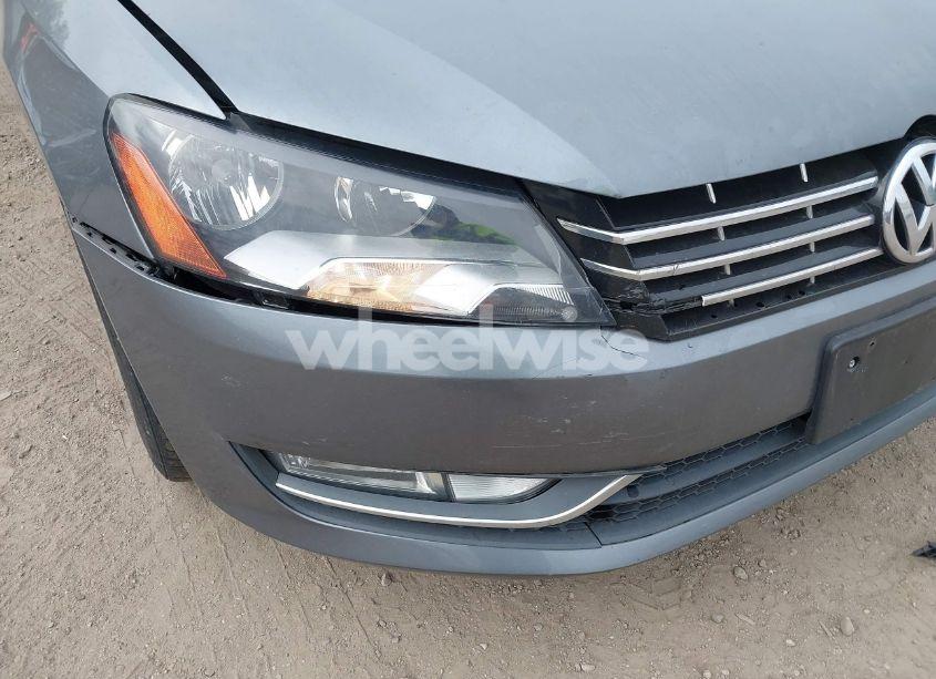 Photo 6 of 2013 Volkswagen Passat 2.5L SEL PREMIUM (VIN 1VWCH7A35DC039742)