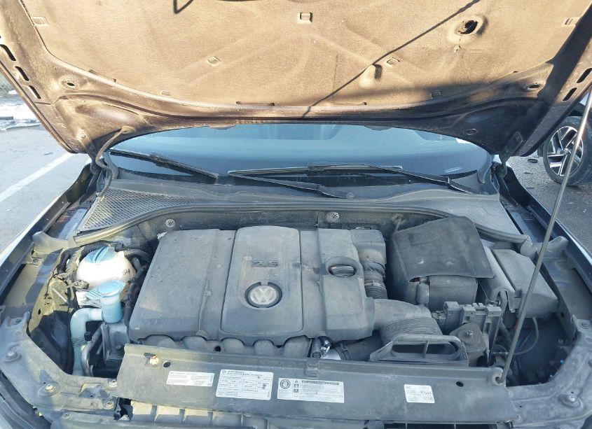 Photo 10 of 2012 Volkswagen Passat 2.5L SEL (VIN 1VWCH7A37CC051633)