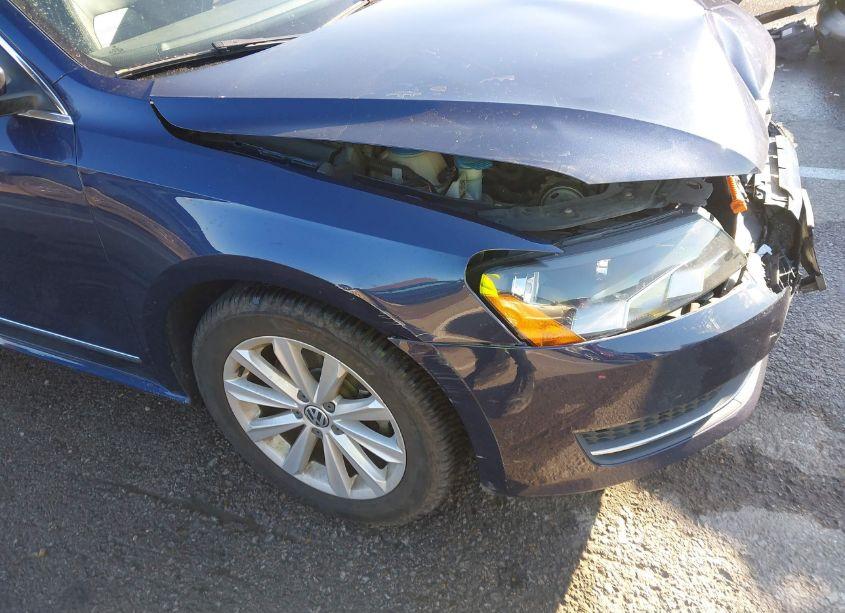 Photo 19 of 2012 Volkswagen Passat 2.5L SEL (VIN 1VWCH7A37CC051633)
