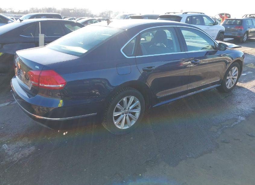Photo 4 of 2012 Volkswagen Passat 2.5L SEL (VIN 1VWCH7A37CC051633)