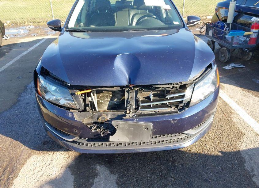 Photo 6 of 2012 Volkswagen Passat 2.5L SEL (VIN 1VWCH7A37CC051633)