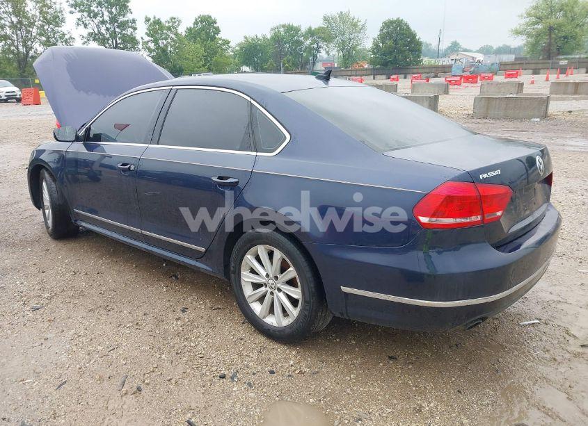 Photo 3 of 2013 Volkswagen Passat 2.5L SEL PREMIUM (VIN 1VWCH7A37DC056381)