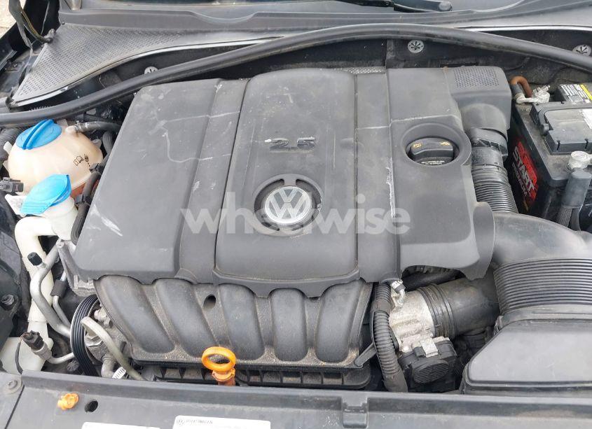 Photo 10 of 2013 Volkswagen Passat 2.5L SEL (VIN 1VWCH7A37DC073634)