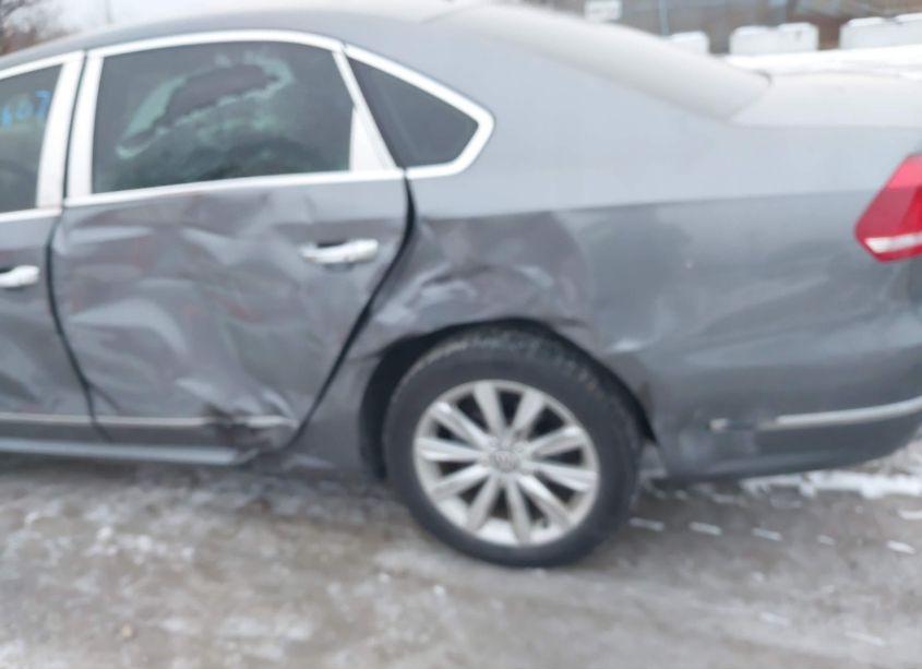 Photo 6 of 2012 Volkswagen Passat 2.5L SEL (VIN 1VWCH7A38CC035909)