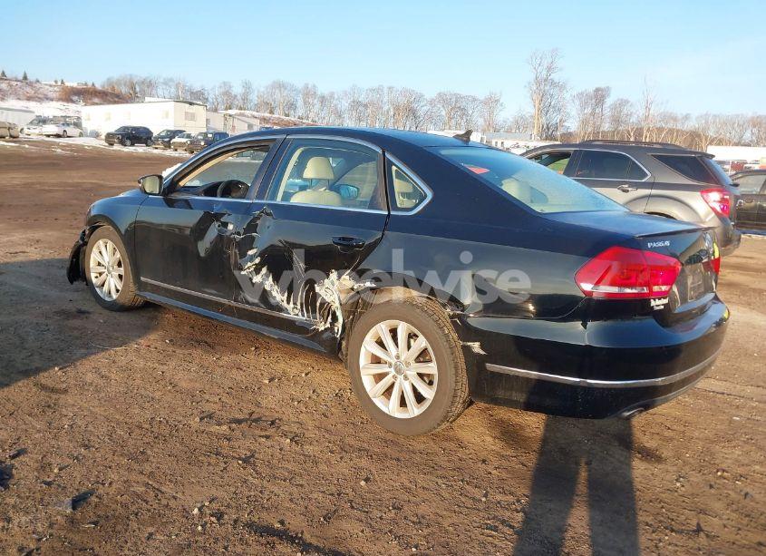 Photo 3 of 2013 Volkswagen Passat 2.5L SEL PREMIUM (VIN 1VWCH7A38DC144436)
