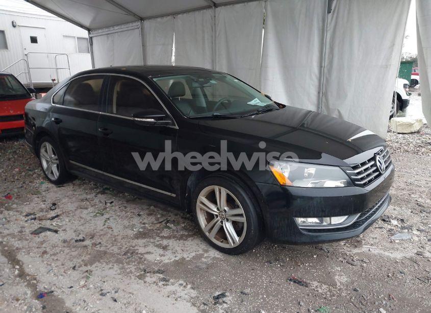 2012 Volkswagen Passat 2.5L SEL PREMIUM (VIN 1VWCH7A3XCC100579) main photo