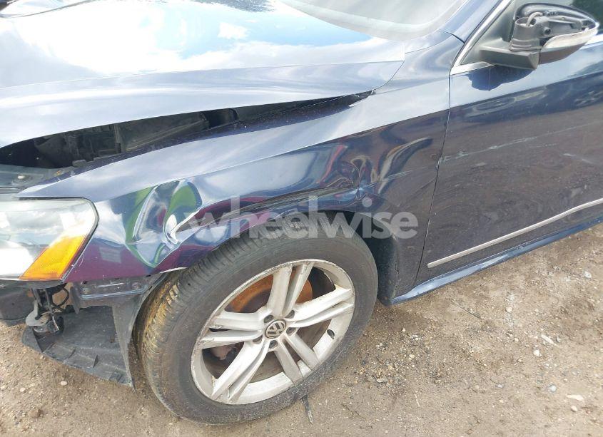 Photo 13 of 2012 Volkswagen Passat 3.6L V6 SEL PREMIUM (VIN 1VWCM7A31CC027906)