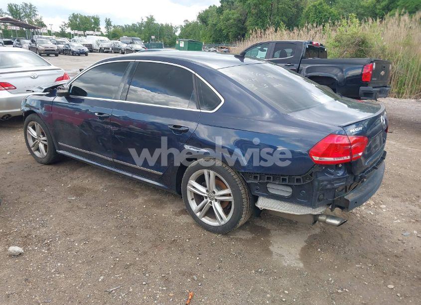 Photo 3 of 2012 Volkswagen Passat 3.6L V6 SEL PREMIUM (VIN 1VWCM7A31CC027906)