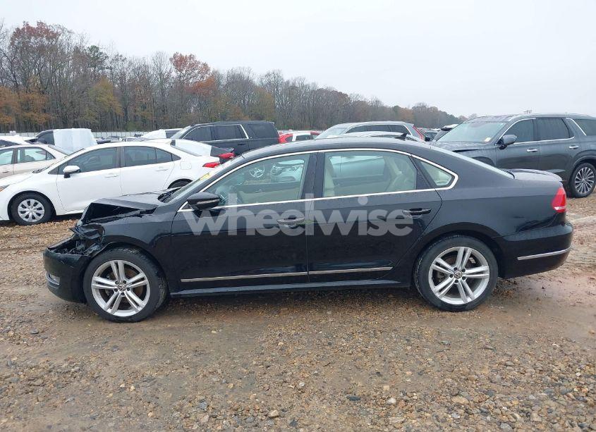 Photo 15 of 2012 Volkswagen Passat 3.6L V6 SEL PREMIUM (VIN 1VWCM7A31CC065345)