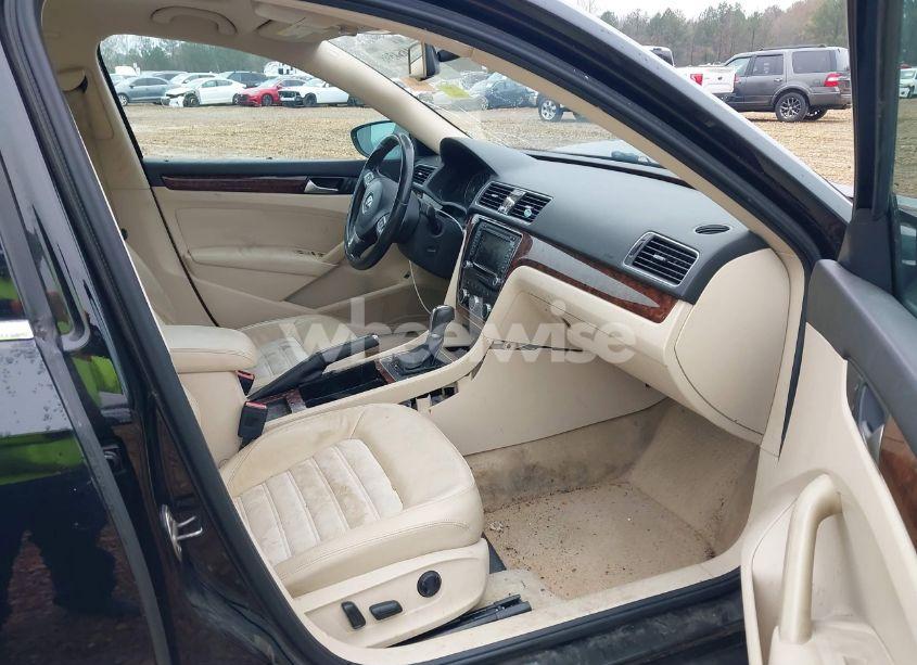 Photo 5 of 2012 Volkswagen Passat 3.6L V6 SEL PREMIUM (VIN 1VWCM7A31CC065345)