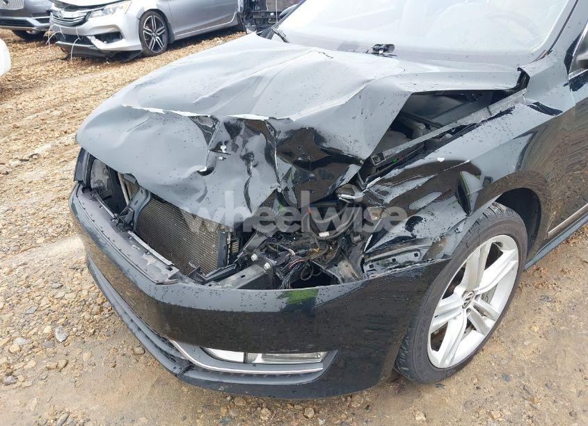 Photo 6 of 2012 Volkswagen Passat 3.6L V6 SEL PREMIUM (VIN 1VWCM7A31CC065345)
