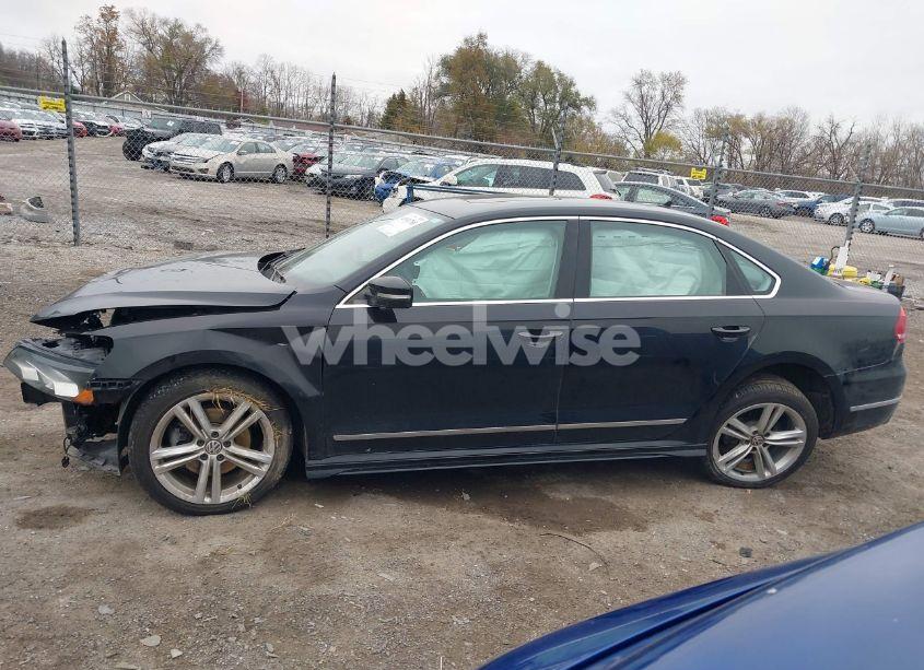 Photo 14 of 2015 Volkswagen Passat 3.6L V6 SEL PREMIUM (VIN 1VWCM7A31FC117514)