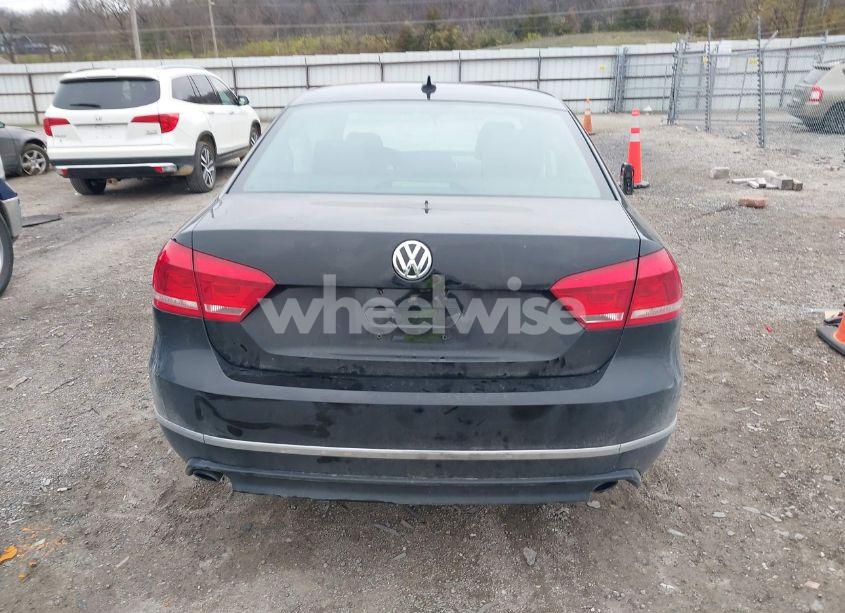 Photo 16 of 2015 Volkswagen Passat 3.6L V6 SEL PREMIUM (VIN 1VWCM7A31FC117514)