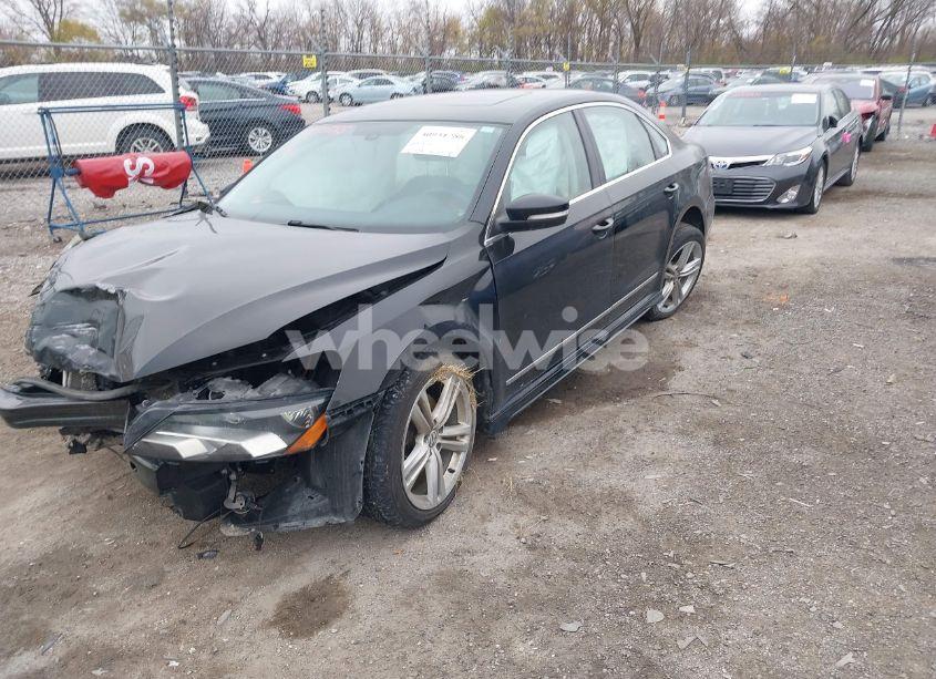 Photo 2 of 2015 Volkswagen Passat 3.6L V6 SEL PREMIUM (VIN 1VWCM7A31FC117514)