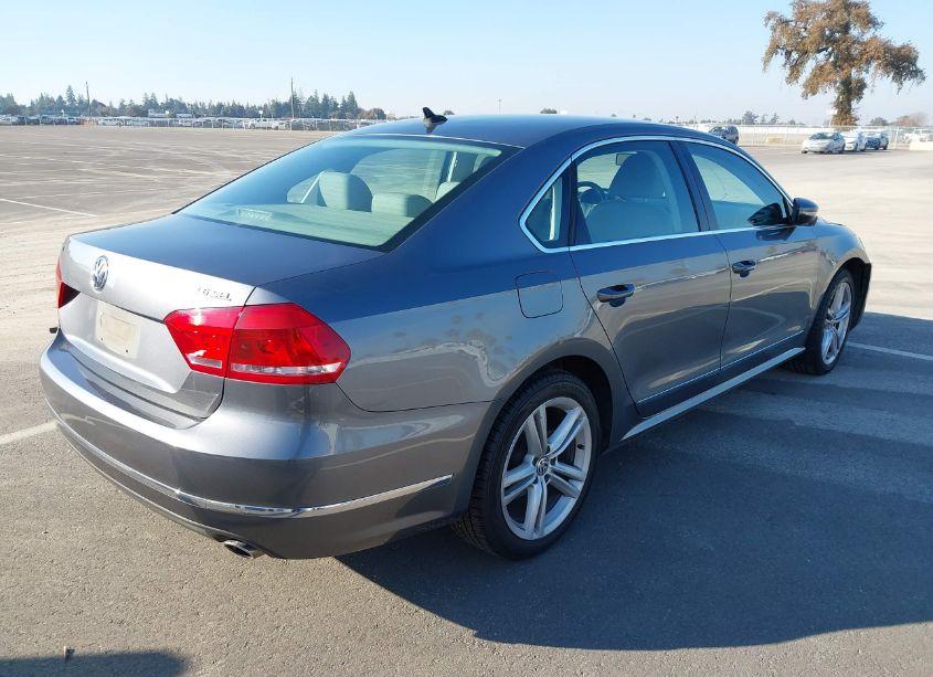 Photo 4 of 2012 Volkswagen Passat 3.6L V6 SEL PREMIUM (VIN 1VWCM7A32CC065693)