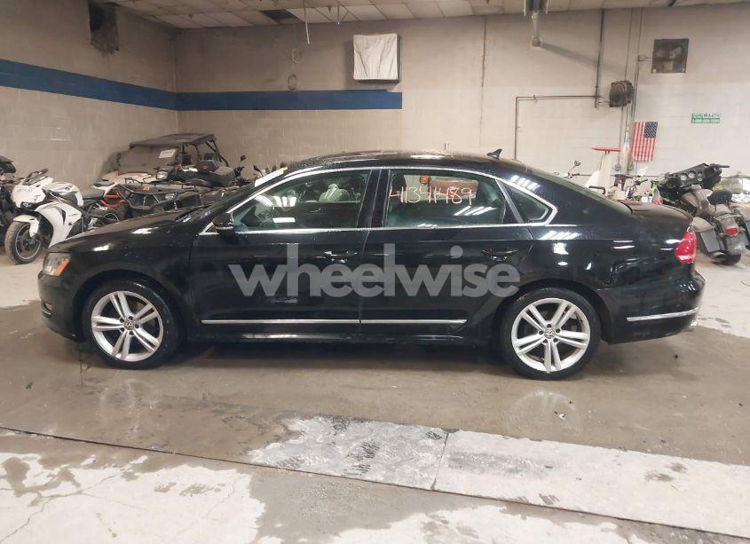 Photo 14 of 2012 Volkswagen Passat 3.6L V6 SEL PREMIUM (VIN 1VWCM7A32CC103603)