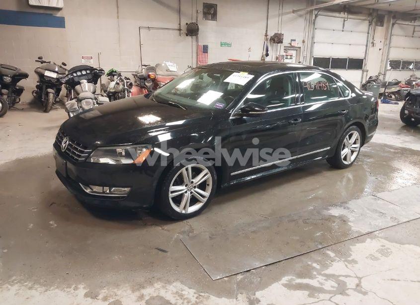 Photo 2 of 2012 Volkswagen Passat 3.6L V6 SEL PREMIUM (VIN 1VWCM7A32CC103603)
