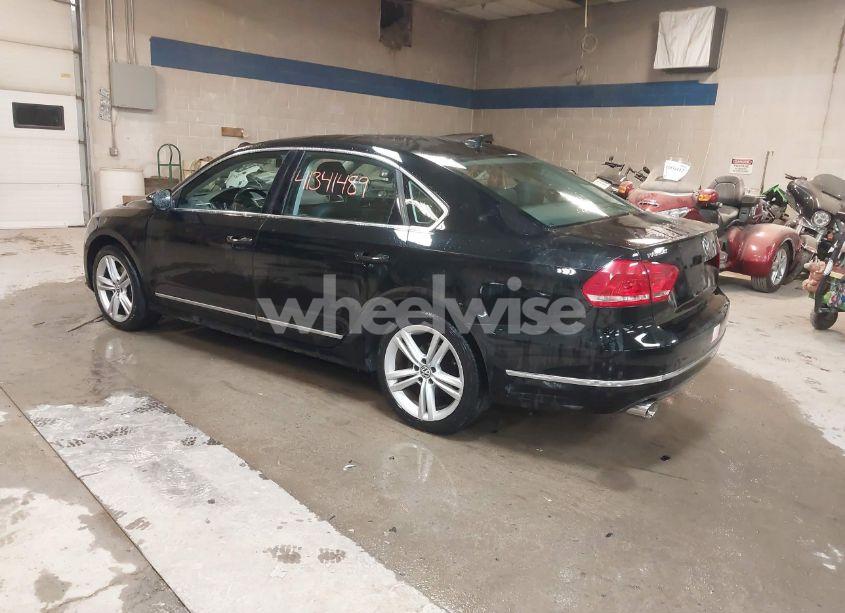 Photo 3 of 2012 Volkswagen Passat 3.6L V6 SEL PREMIUM (VIN 1VWCM7A32CC103603)