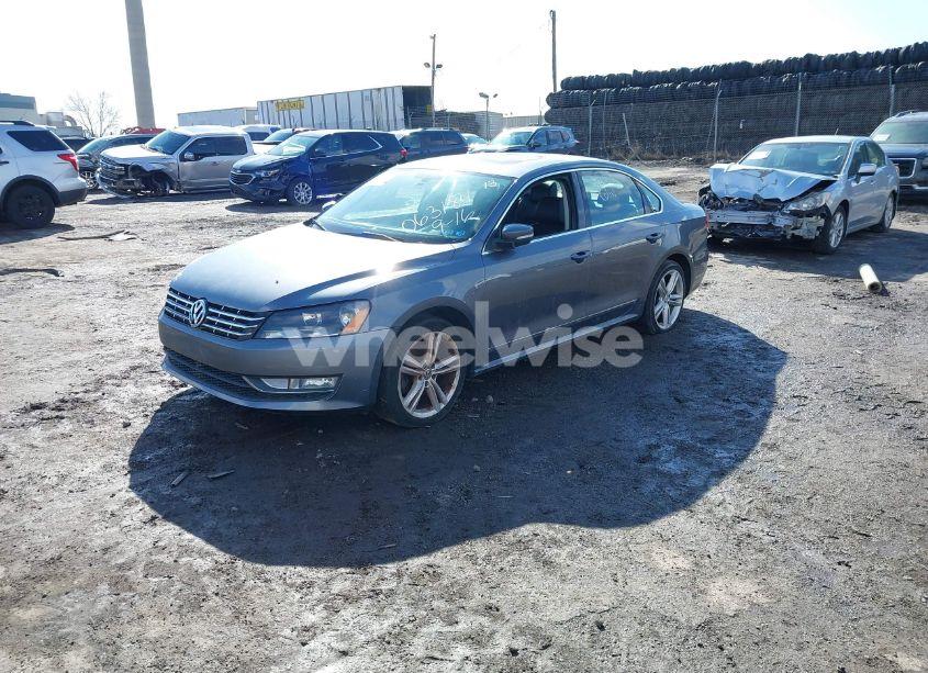 Photo 2 of 2013 Volkswagen Passat 3.6L V6 SEL PREMIUM (VIN 1VWCM7A32DC063184)