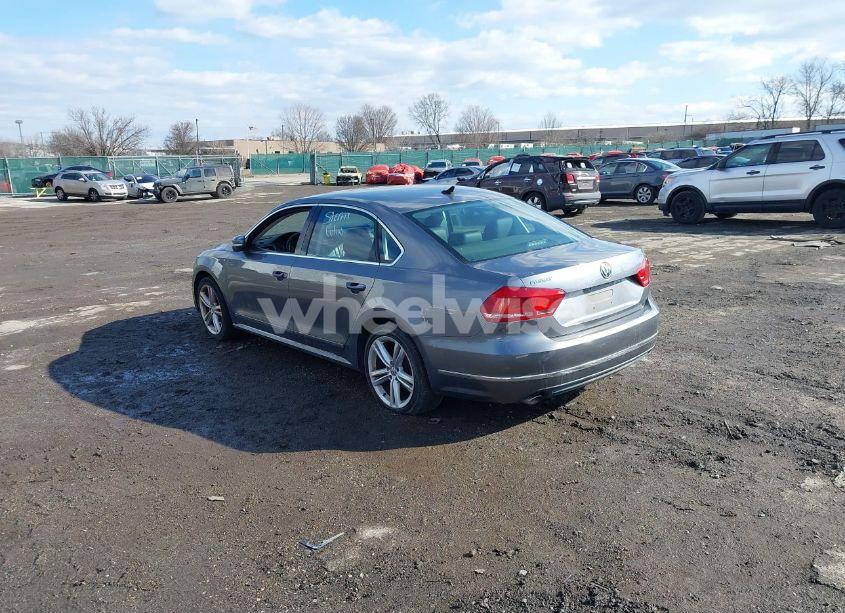 Photo 3 of 2013 Volkswagen Passat 3.6L V6 SEL PREMIUM (VIN 1VWCM7A32DC063184)